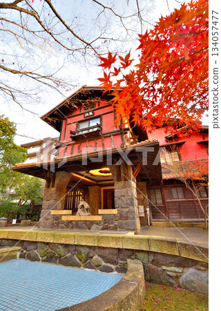 [Aichi Prefecture] Nagoya City: Yokiso surrounded by autumn leaves 134057477