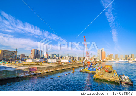 Tokyo Cityscape in Japan: Redevelopment and demolition of the former Tsukiji Market site, "Preparatory work for the utilization of metropolitan land (Tsukiji area)" 134058948