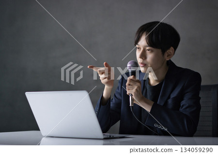 研討會講師業務場景 134059290