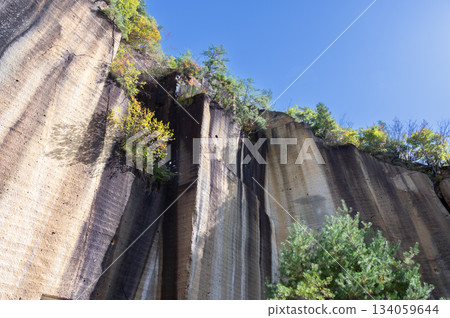 The rock face of Uriwari Rock Garden Park 134059644