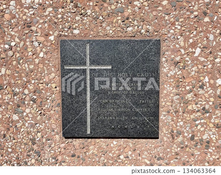 [Arizona] Monument and cross at Holy Cross Church in Sedona 134063364