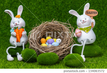 Easter decoration with bunnies and eggs. 134063572