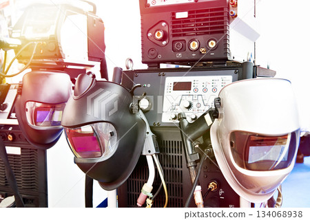 Devices for welding and protective masks 134068938