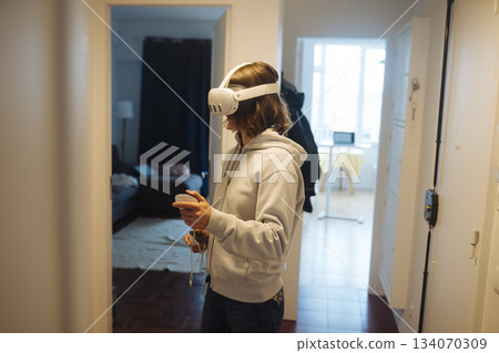 Relaxation session with digital headset and gentle gestures Relaxation session with digital headset and gentle gestures 134070309
