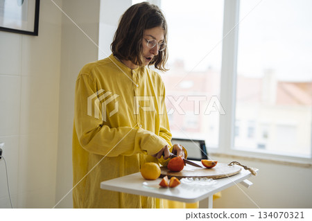caucasian man preparing breakfast, content creator meal prep caucasian man preparing breakfast, content creator meal prep 134070321