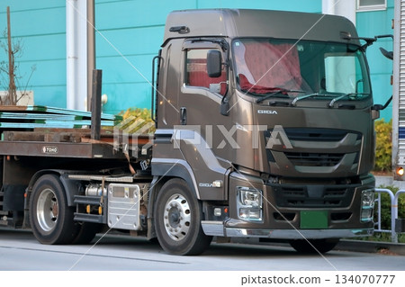 Trailer truck image 134070777