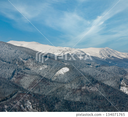 Winter snowy Carpathian mountains, Ukraine Winter snowy Carpathian mountains, Ukraine 134071765