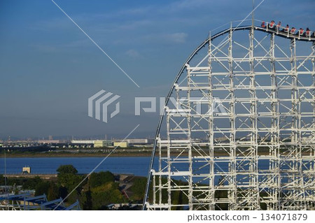 The moment of fall 134071879