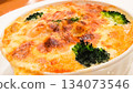 Delicious macaroni gratin with crispy cheese 134073546
