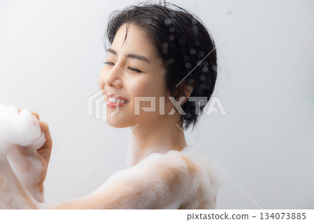 Bathroom ladies 134073885