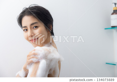 Bathroom ladies 134073889