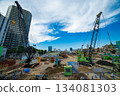 Crane at a construction site in Aoyama, Minato Ward [Construction image] 134081303