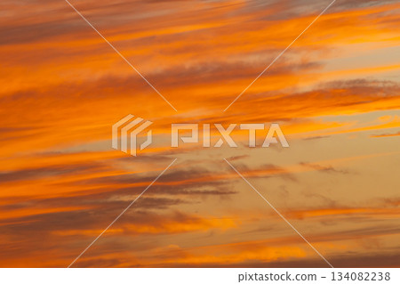 夕陽下的天空，雲彩 e-1-1 冷色調 134082238