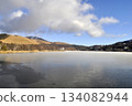 Lake Shirakaba in winter 134082944