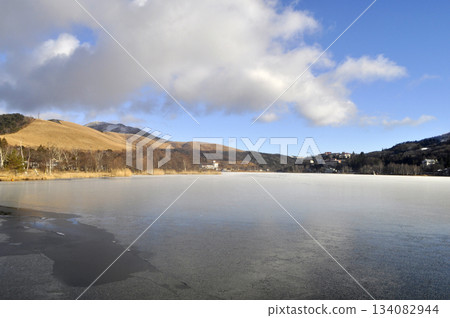 Lake Shirakaba in winter Lake Shirakaba in winter 134082944