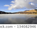 Lake Shirakaba in winter 134082946