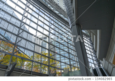 Tokyo, Japan - Nov 26,2024 : Interior view of Tokyo International Forum Glass Building in Tokyo, Japan on Nov 26,2024. 134082965
