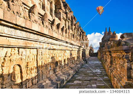 婆羅浮屠遺址美麗的風景 134084315