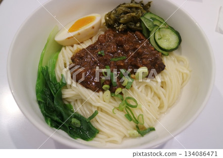 A bowl of Zhajiangmian with vegetables A bowl of Zhajiangmian with vegetables 134086471