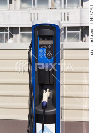 電動車快速充電站 134087791