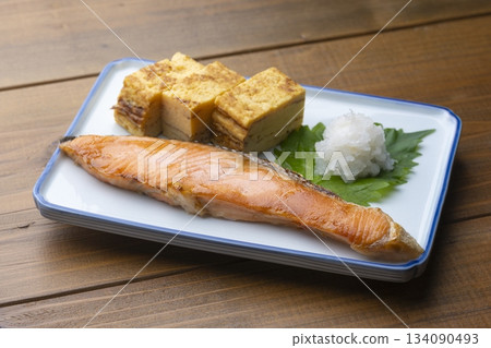Japanese breakfast plate with grilled salmon and omelet 134090493