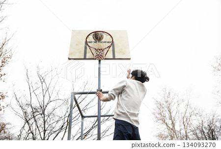 Boys enjoying basketball 134093270