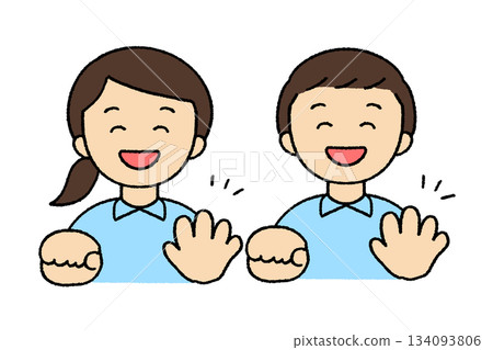 護理人員正在進行手指運動 護理人員正在進行手指運動 134093806