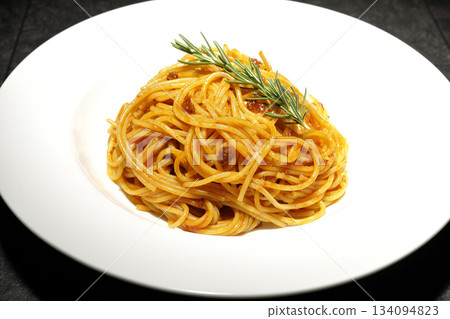 迷迭香肉醬義大利麵 134094823