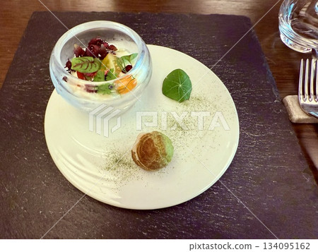 Monet-inspired dessert 134095162
