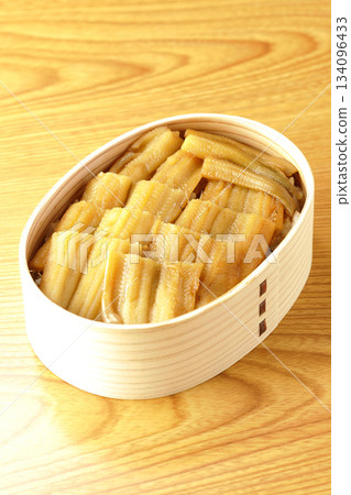 Boiled conger eel bento in a bento box Boiled conger eel bento in a bento box 134096433