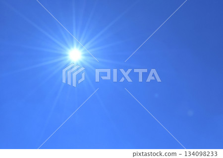 Blue sky and sun, direct sunlight (Fix photo) Blue sky and sun, direct sunlight (Fix photo) 134098233