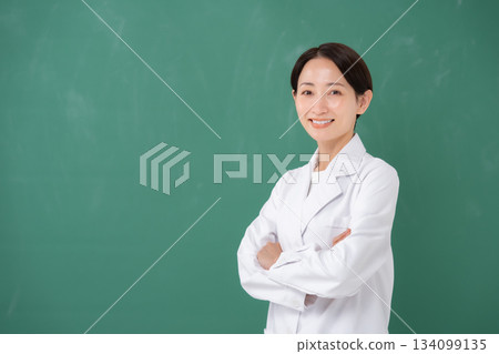 A woman in her white arm wearing her arms 134099135