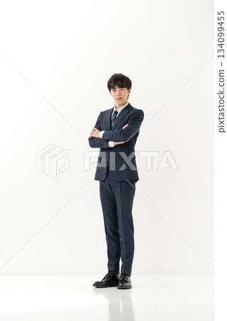 商務男性肖像全身 134099455