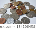 Various foreign currencies 134106458