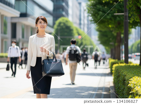 Business woman Business woman 134106827