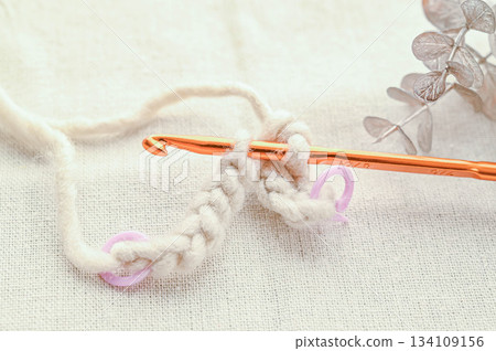 Knitting image Knitting image 134109156