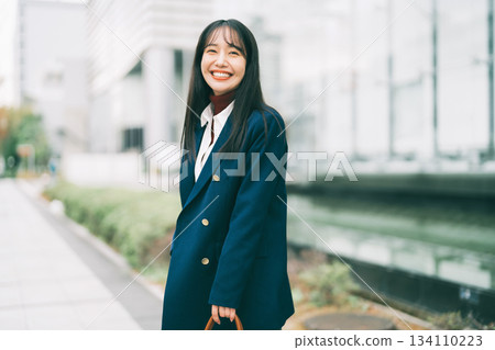 stylish business woman 134110223