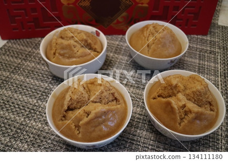 Several bowls of Chinese steamed sponge cake Several bowls of Chinese steamed sponge cake 134111180