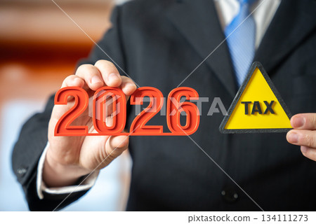 2026 and a note on taxes. Paying taxes in 2026. New rules and changes to the law. Fiscal planning and regulatory updates. Tax advisory, financial literacy and compliance. 134111273