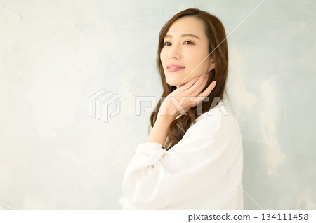long hair woman long hair woman 134111458