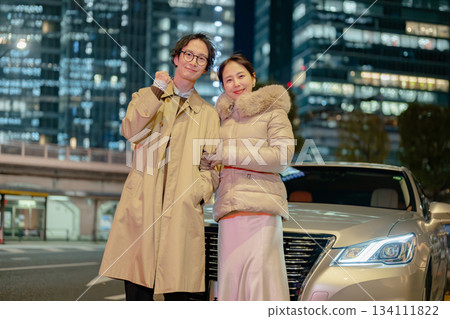 Couple, men and women, drive Couple, men and women, drive 134111822