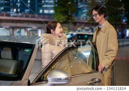 Couple, men and women, drive Couple, men and women, drive 134111824