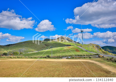 Shikoku karst 134112840