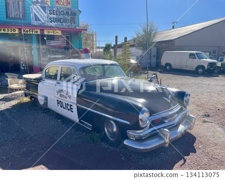 [Arizona] Seligman: A street corner reminiscent of the movie "Cars" 134113075