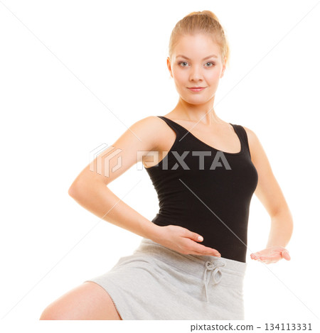 woman dancer teen girl break dancing 134113331