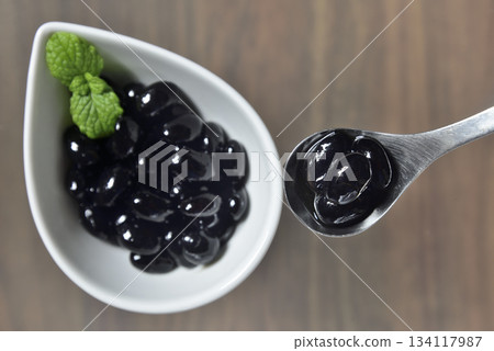 Black bean  134117987