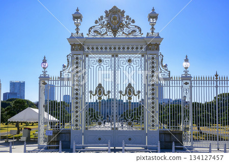 東京賓館（赤坂宮賓館）－正門鐵門，日本唯一一座新巴洛克風格的宮殿建築 134127457