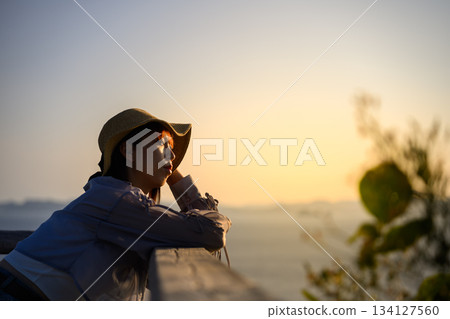 黃昏時的思緒 134127560