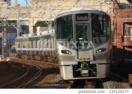[JR西日本] 225系 5100系（阪和線：美松園站） 134128277