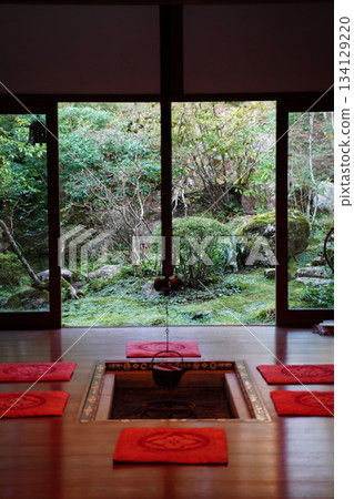 A tatami room with an irori hearth at Hosen-in Temple in Ohara, Kyoto 134129220